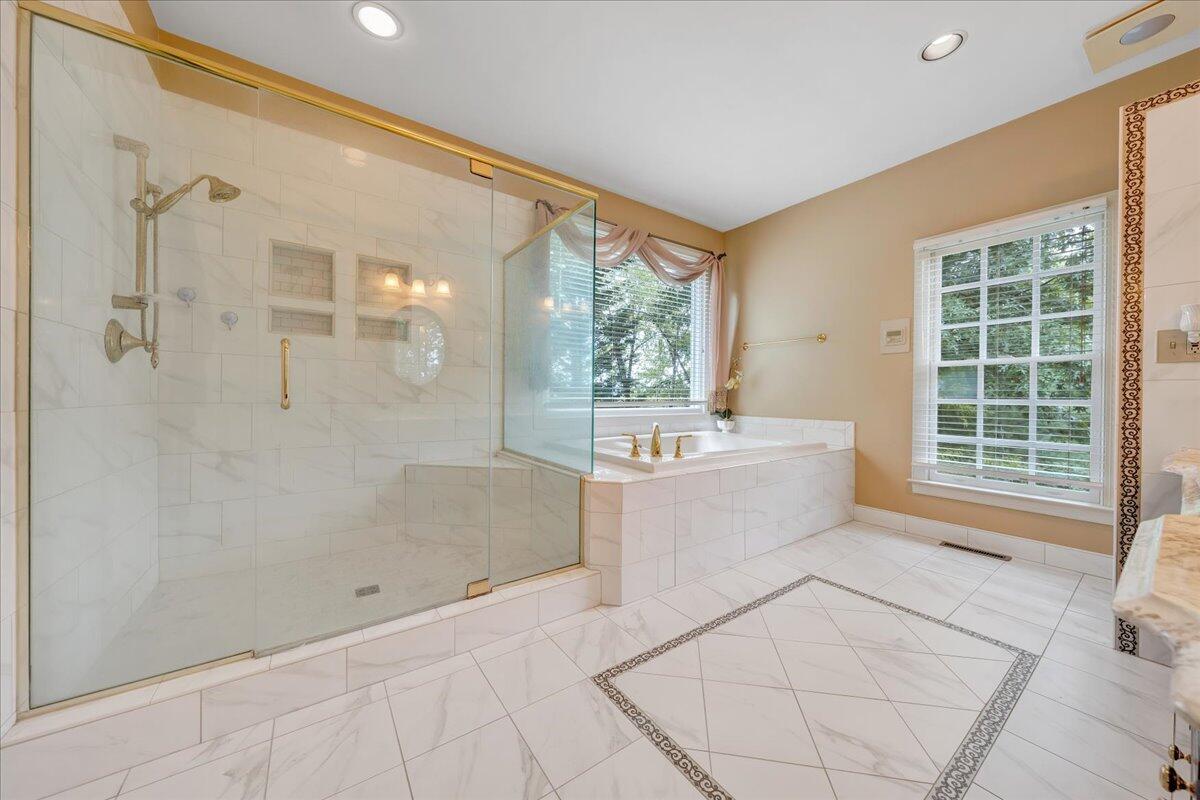 5325 Fox Ridge Road Southwest Roanoke, VA 24018 - Photo 16 of 92 18-MIB09255