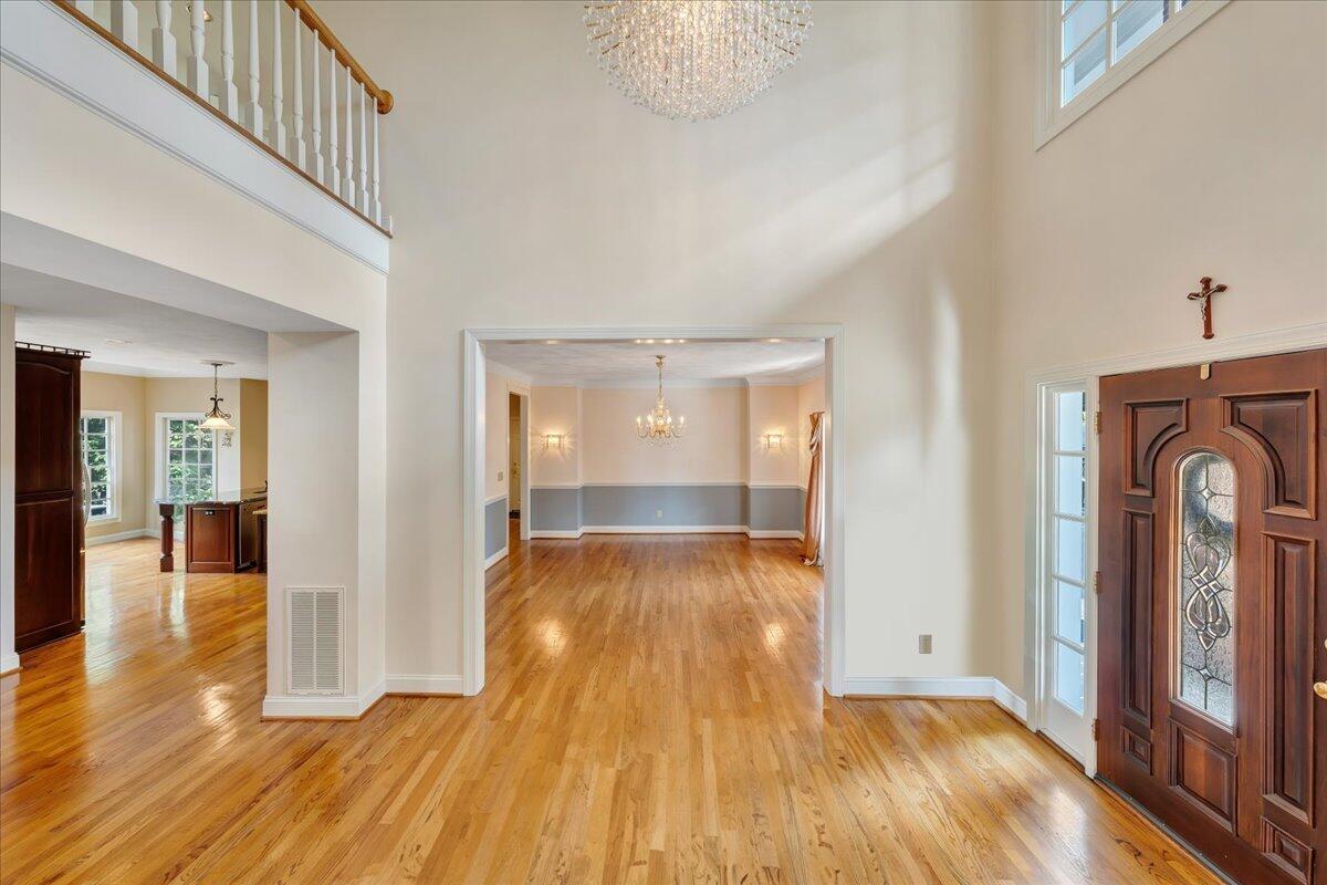 5325 Fox Ridge Road Southwest Roanoke, VA 24018 - Photo 5 of 92 03-5-MIB09240 Virtually Emptied