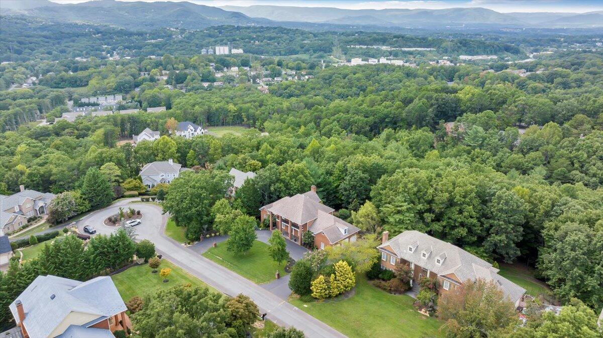 5325 Fox Ridge Road Southwest Roanoke, VA 24018 - Photo 85 of 92 112-DJI_20240902154639_0019_D_MIB