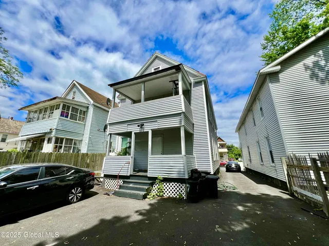 $349,900 | 517 Summit Avenue, Schenectady, NY 12307
