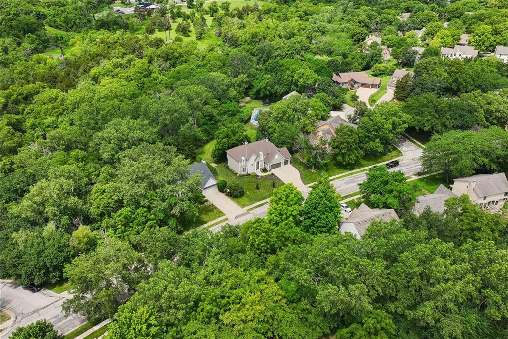 1325 Inverness Drive Lawrence, KS 66049 - Photo 60 of 71