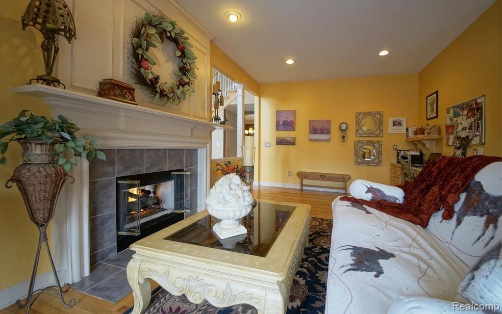 17126 Orchard Ridge Road Northville, MI 48168 - Photo 14 of 31 4-photo-web-1024x640-92667.jpg