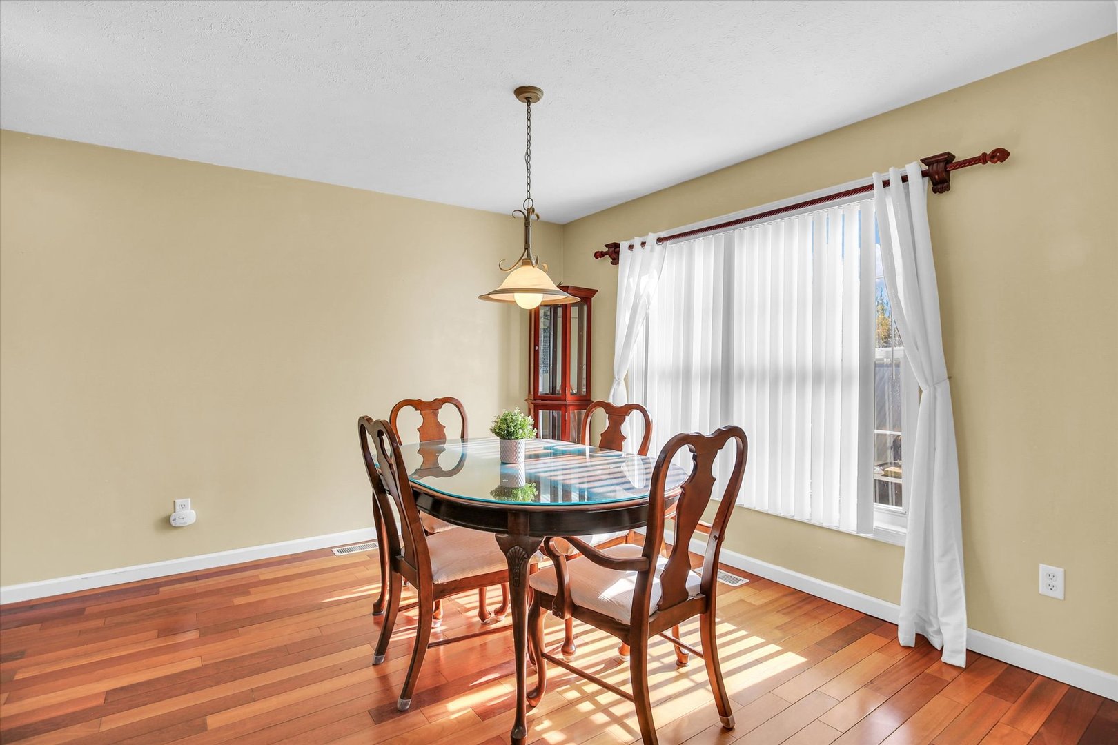 4619 Copper Ridge Road Champaign, IL 61822 - Photo 10 of 29 a dining room with furniture and window