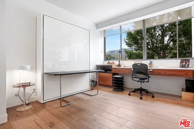 $6,500 | 17352 Sunset Boulevard, Unit 301, Pacific Palisades, CA 90272