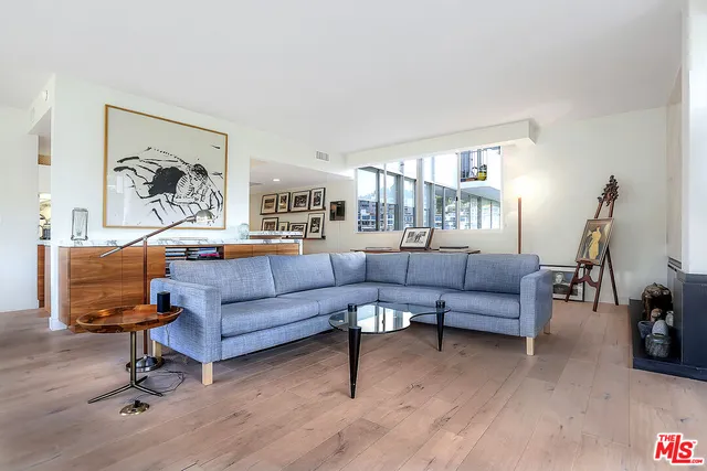 $6,500 | 17352 Sunset Boulevard, Unit 301, Pacific Palisades, CA 90272