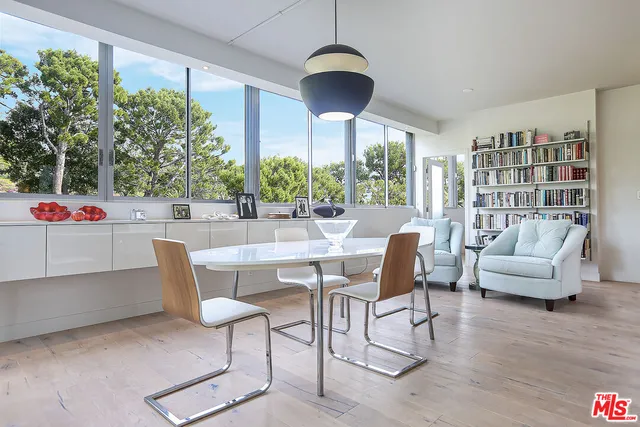 $6,500 | 17352 Sunset Boulevard, Unit 301, Pacific Palisades, CA 90272