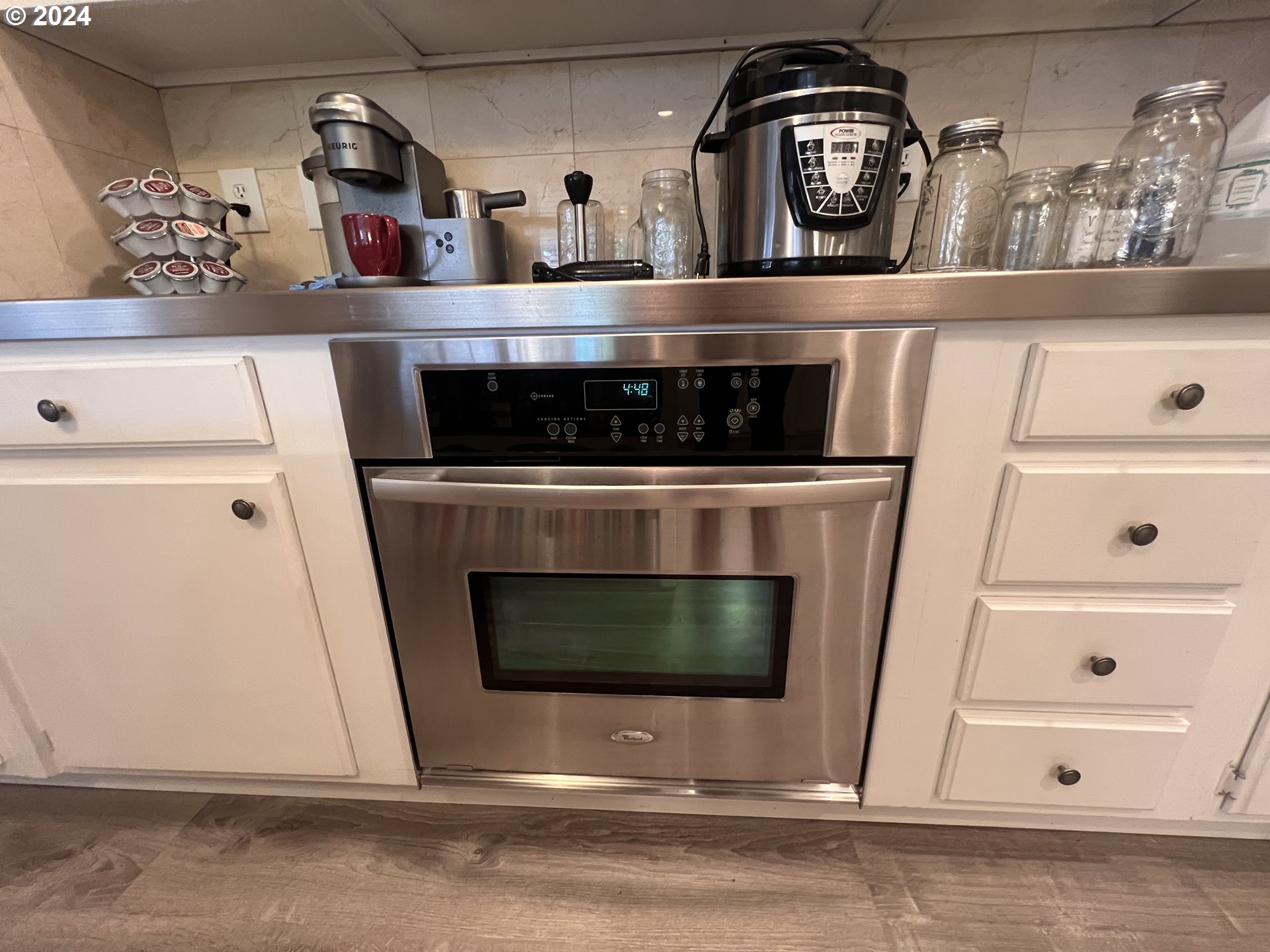4091 Scenic Drive Eugene, OR 97404 - Photo 12 of 45 Living Room