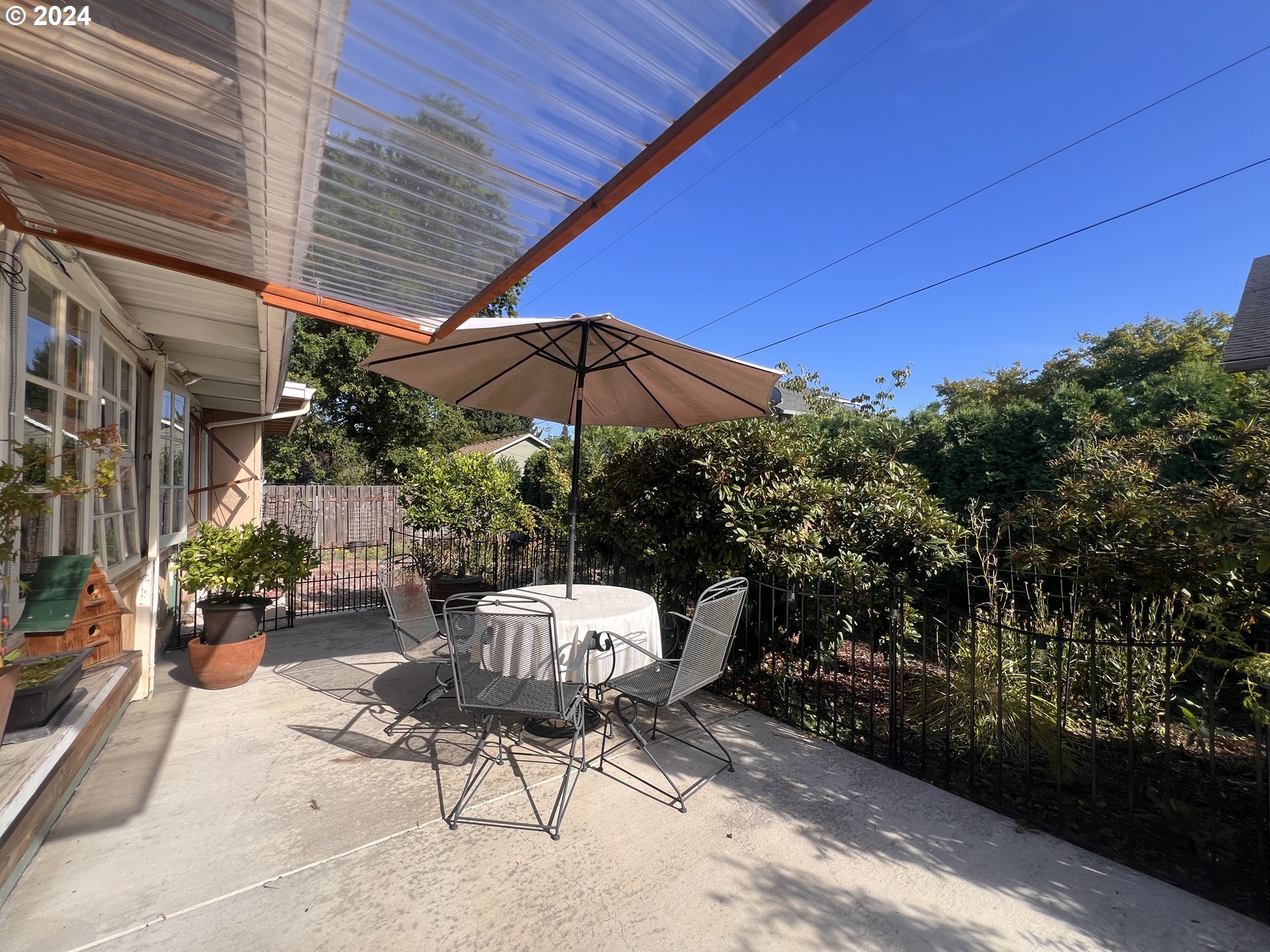 4091 Scenic Drive Eugene, OR 97404 - Photo 30 of 45 Covered Patio