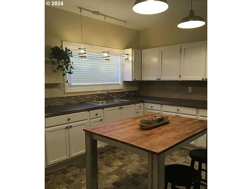 4091 Scenic Drive Eugene, OR 97404 - Photo 33 of 45 Patio