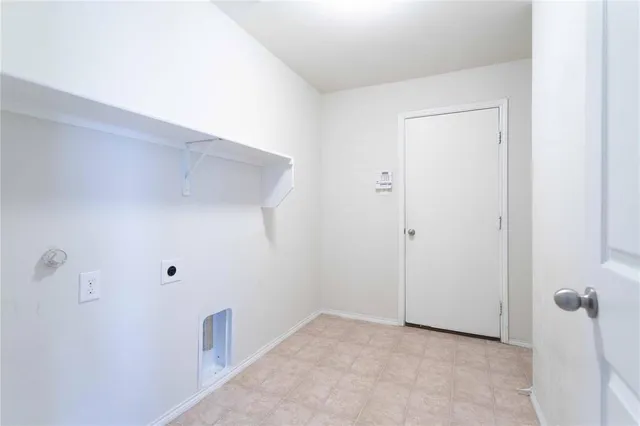 $2,150 | 1412 Lone Pine Drive, Little Elm, TX 75068