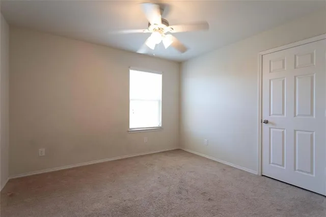 $2,150 | 1412 Lone Pine Drive, Little Elm, TX 75068