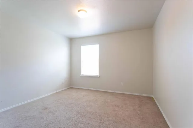 $2,150 | 1412 Lone Pine Drive, Little Elm, TX 75068