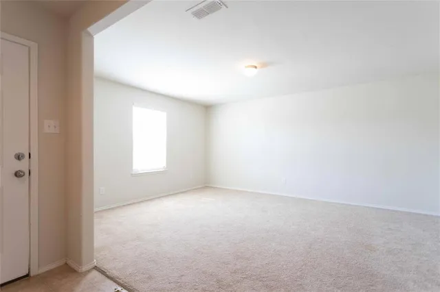 $2,150 | 1412 Lone Pine Drive, Little Elm, TX 75068