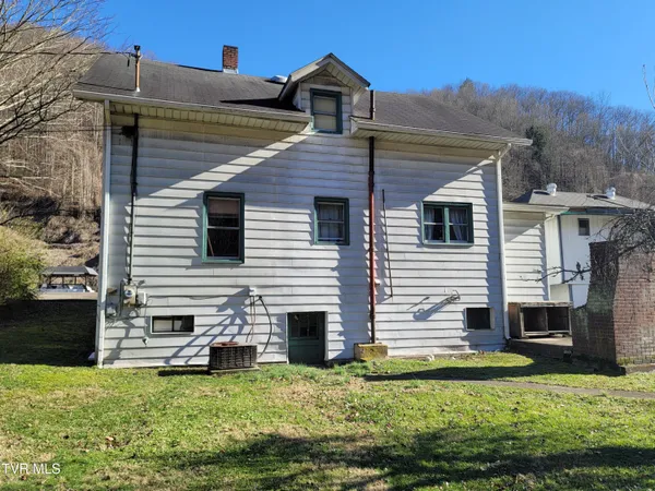 $249,900 | 18775 Riverside Drive, Grundy, VA 24614