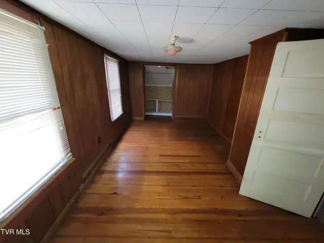 $249,900 | 18775 Riverside Drive, Grundy, VA 24614