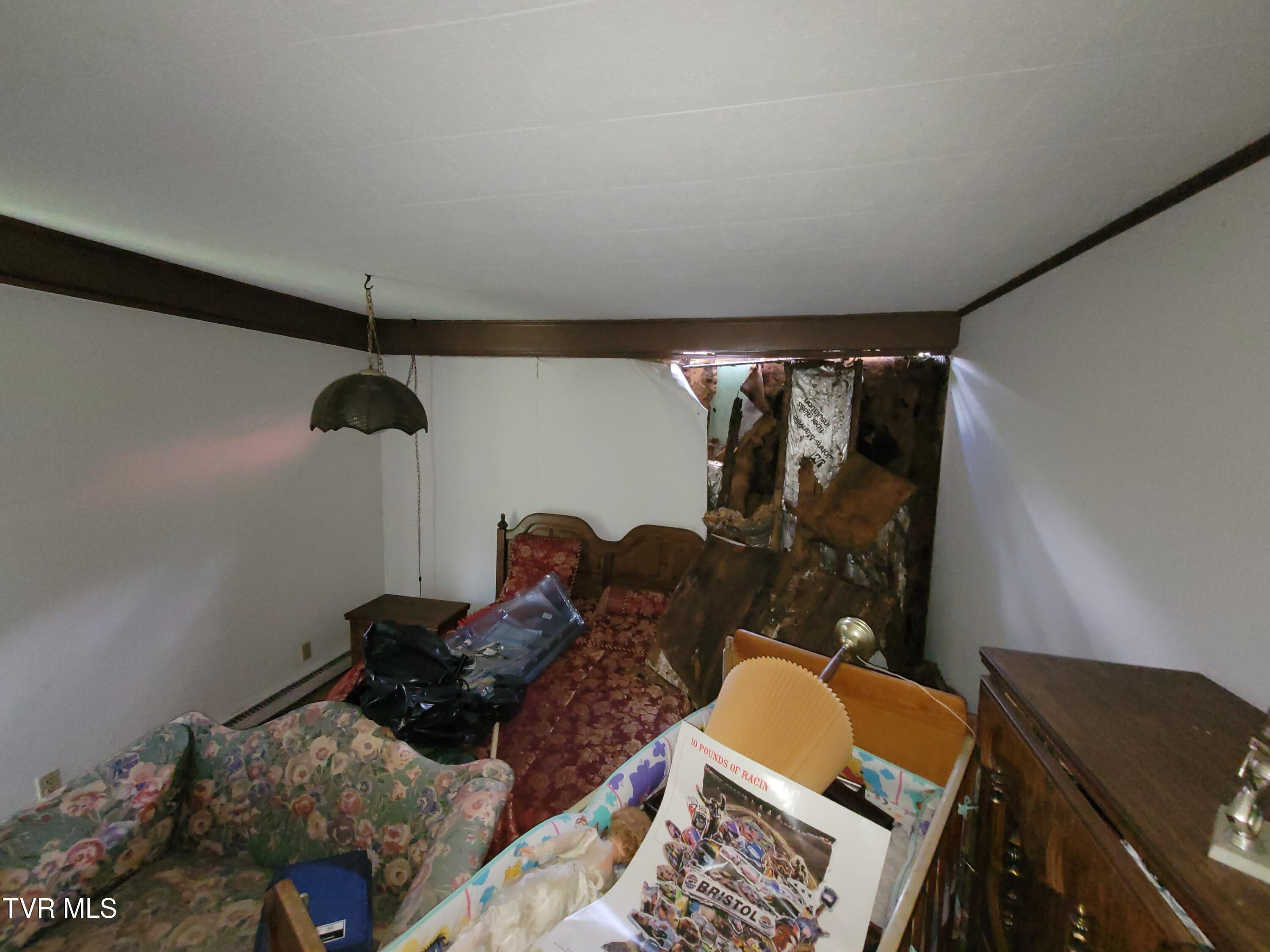 18775 Riverside Drive Grundy, VA 24614 - Photo 20 of 32 20240627_135615