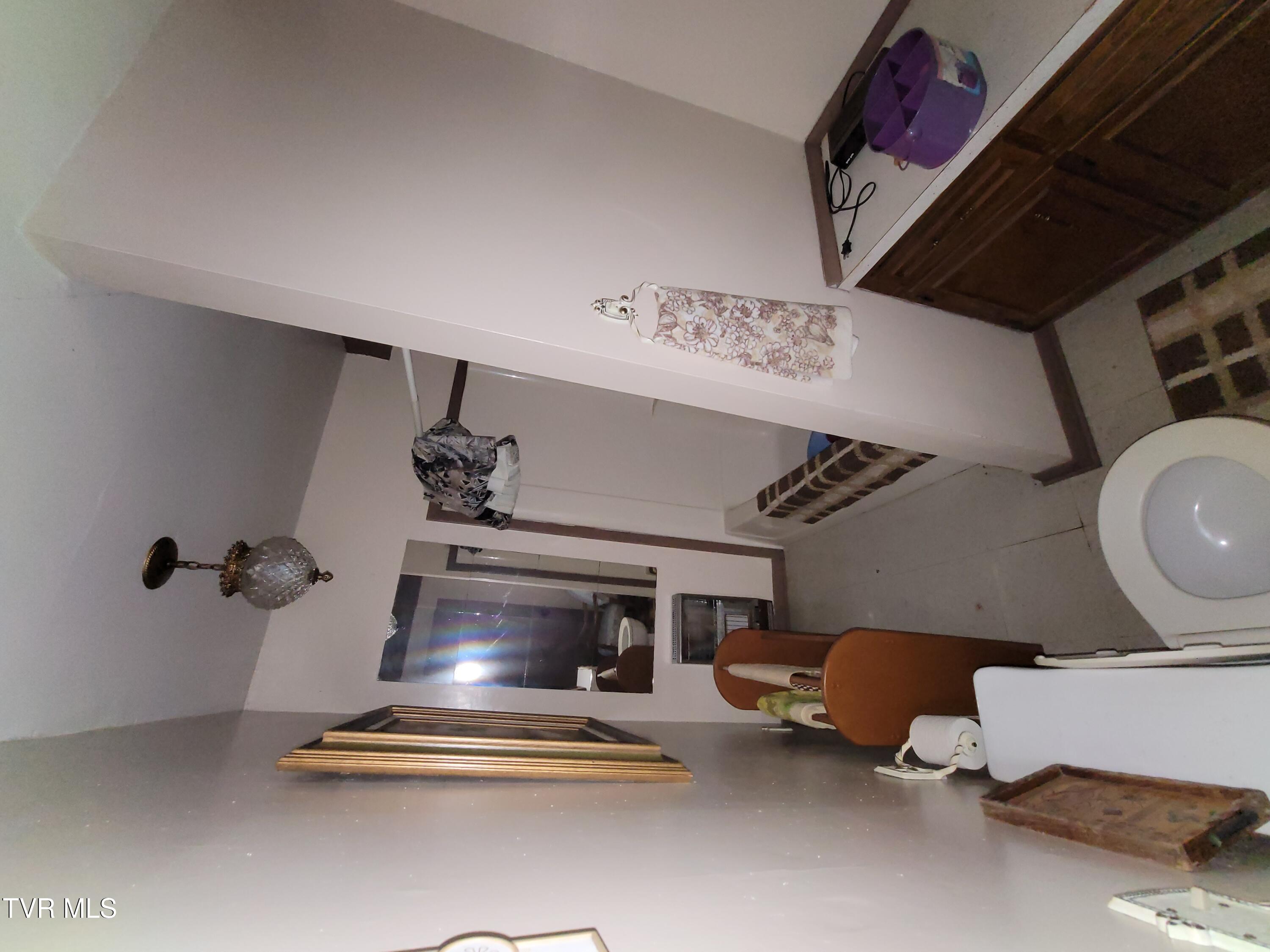 18775 Riverside Drive Grundy, VA 24614 - Photo 21 of 32 20240627_135636