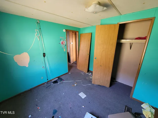 $249,900 | 18775 Riverside Drive, Grundy, VA 24614