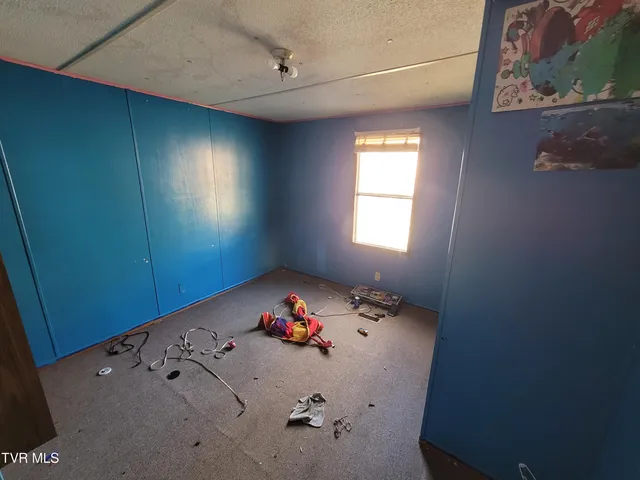 $249,900 | 18775 Riverside Drive, Grundy, VA 24614