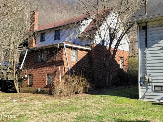 $249,900 | 18775 Riverside Drive, Grundy, VA 24614