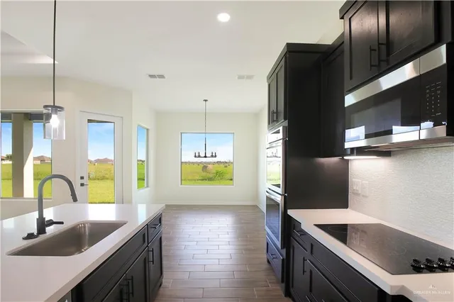 $389,500 | 6310 Willow Wood Lane, Harlingen, TX 78552