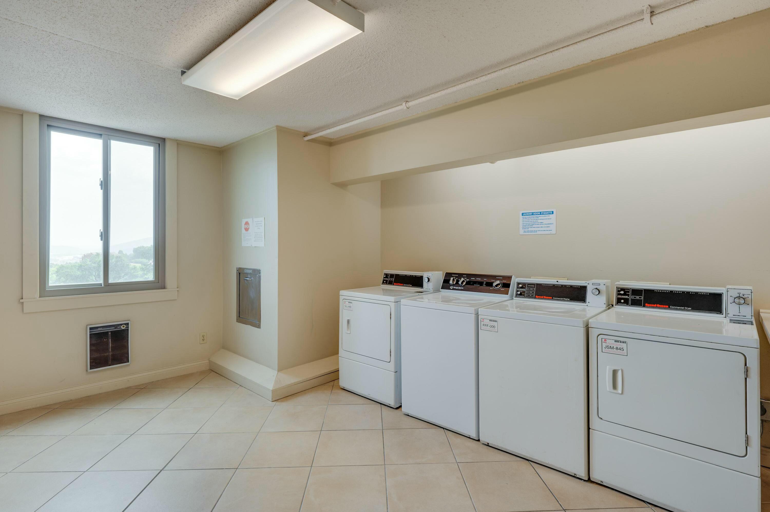 1131 Stringers Ridge Road, Unit 1P Chattanooga, TN 37405 - Photo 35 of 38 1131 Stringers Ridge Rd Unit 1P