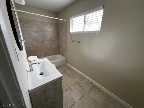 $1,300 | 6941 Appleton Drive, Unit C, Las Vegas, NV 89156
