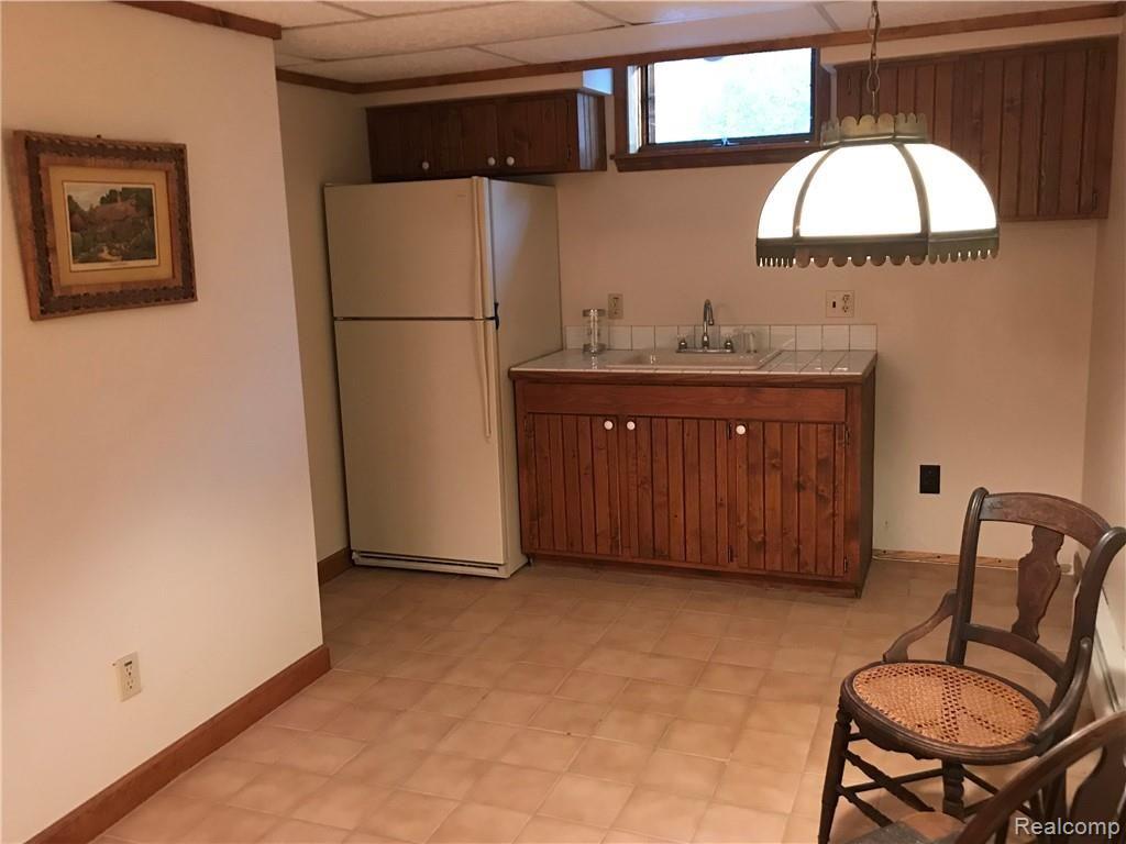 7058 Ridgewood Road Clarkston, MI 48346 - Photo 10 of 17 IMG_3942.jpg