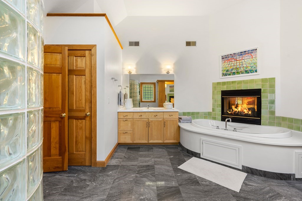 37 Davis Road Carlisle, MA 01741 - Photo 20 of 42 Gallery Image 20