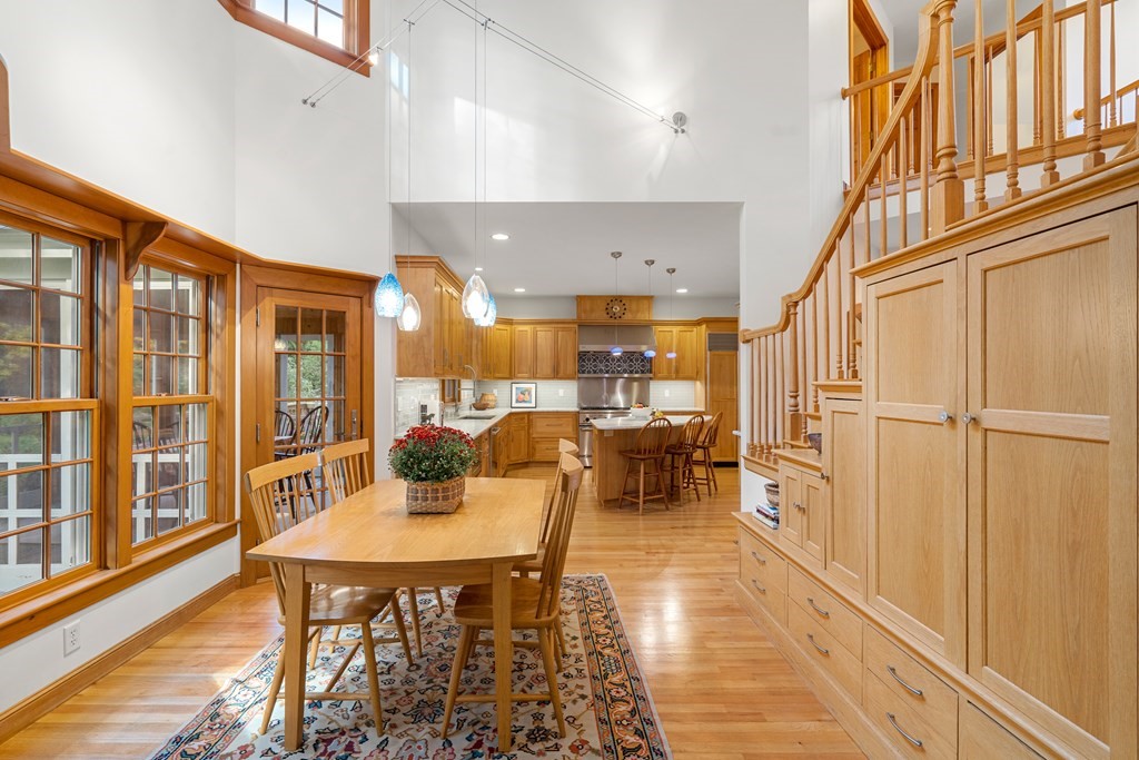 37 Davis Road Carlisle, MA 01741 - Photo 8 of 42 Gallery Image 8