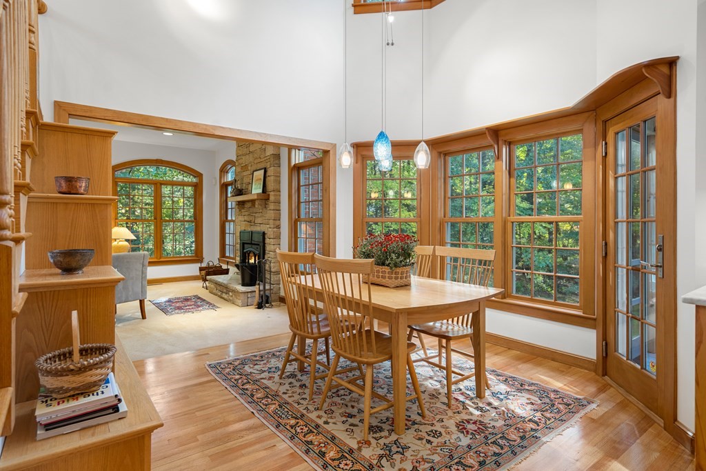 37 Davis Road Carlisle, MA 01741 - Photo 9 of 42 Gallery Image 9