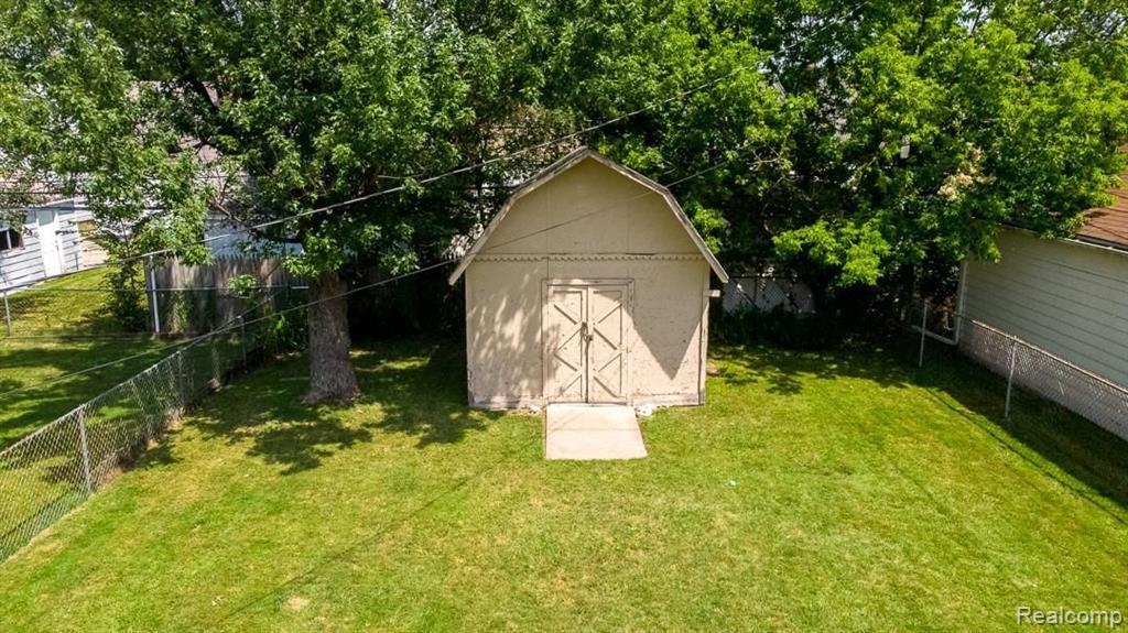 21772 Rausch Avenue Eastpointe, MI 48021 - Photo 8 of 23