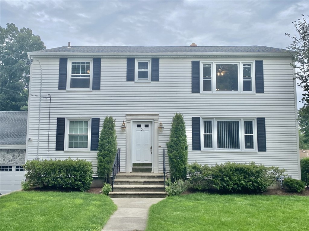 22 Laurel Lane Lincoln, RI 02865 - Photo 3 of 29 Exterior Front