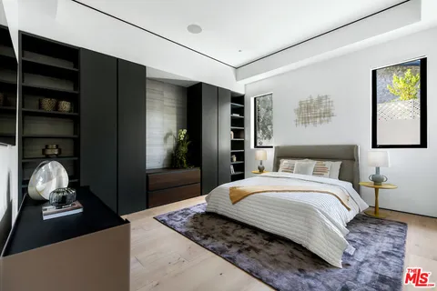 $23,500,000 | 8116 Laurel View Drive, Los Angeles, CA 90069