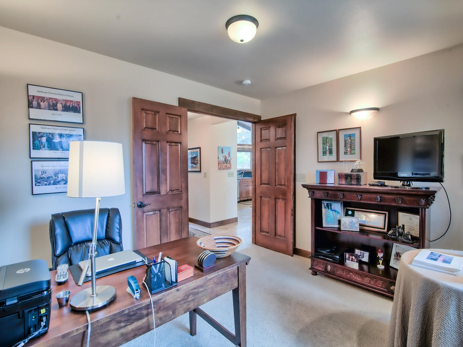 69767 Pine Ridge Road Sisters, OR 97759 - Photo 11 of 31 Den or 3rd bedroom with peek-a-boo view of Cascades.