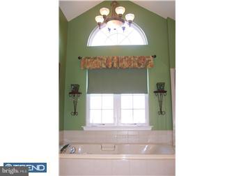 112 Delaware Crossing Woolwich Township, NJ 08085 - Photo 11 of 12 Bathroom