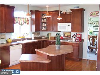 112 Delaware Crossing Woolwich Township, NJ 08085 - Photo 7 of 12 Kitchen