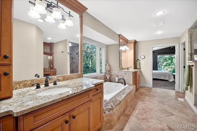 $774,900 | 16446 Dapple Gray Court, Chesterfield, MO 63005