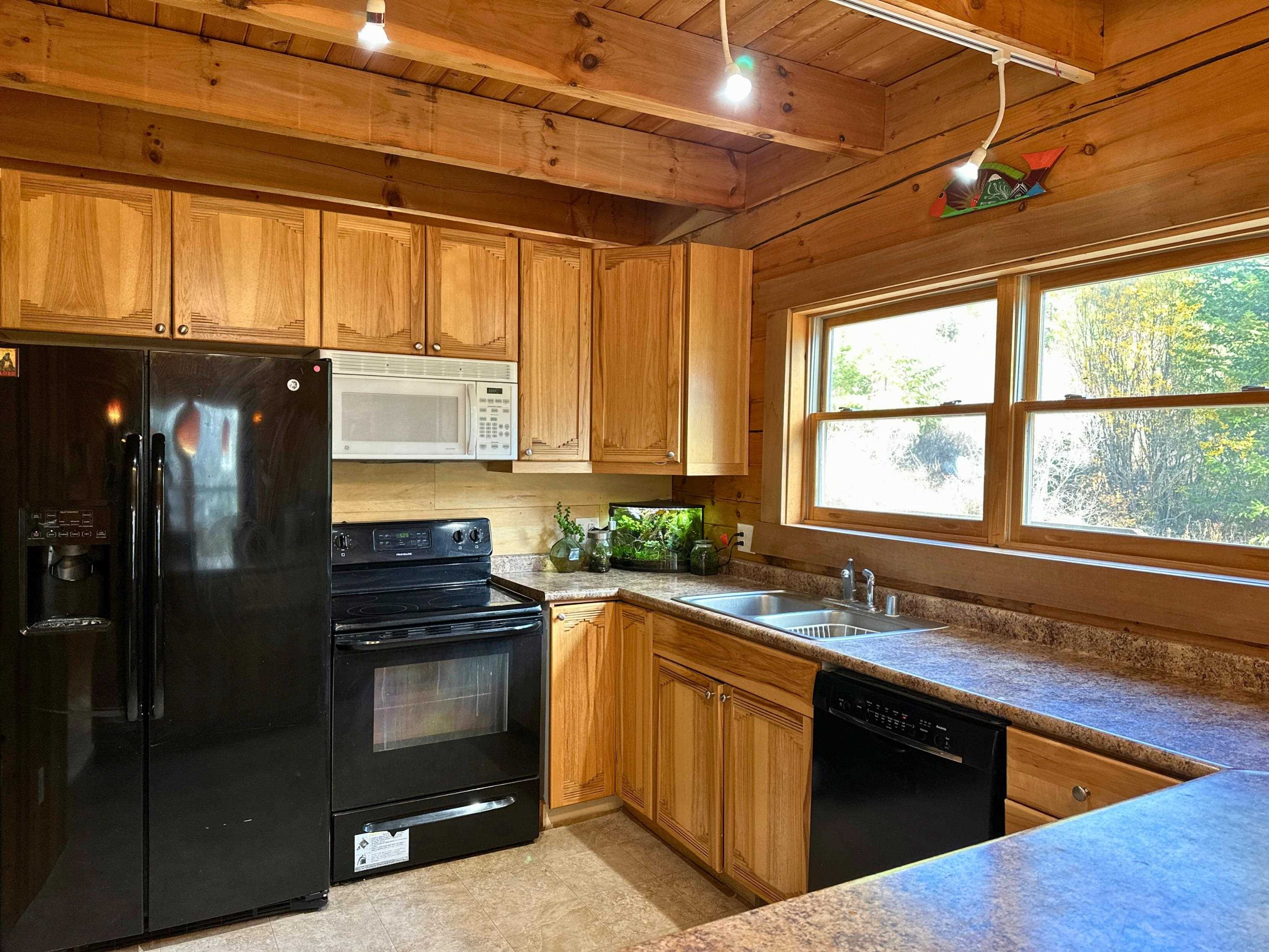 3979 Taylor Ranch Way Loon Lake, WA 99148 - Photo 10 of 37