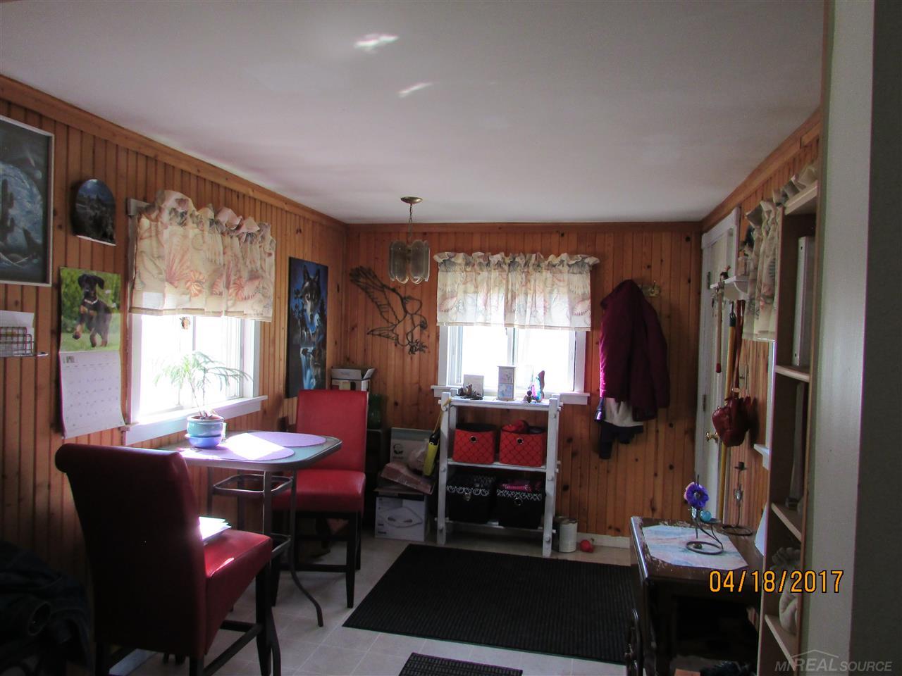 3318 Lakeshore Road Lexington, MI 48450 - Photo 15 of 21 31317459-14.JPG