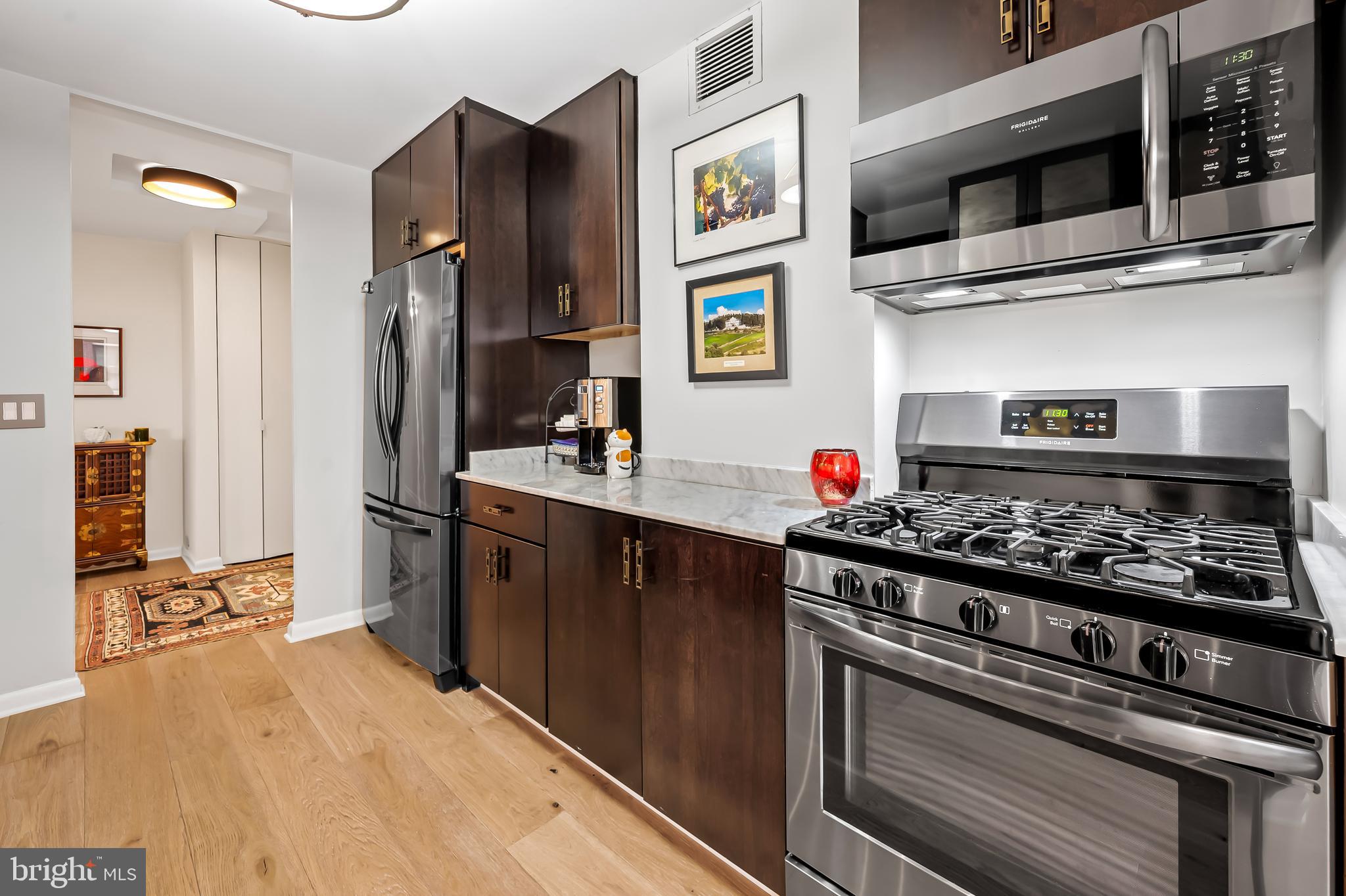 4000 North Charles Street, Unit 702 Baltimore, MD 21218 - Photo 3 of 43