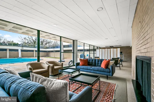 $310,000 | 4000 North Charles Street, Unit 702, Baltimore, MD 21218