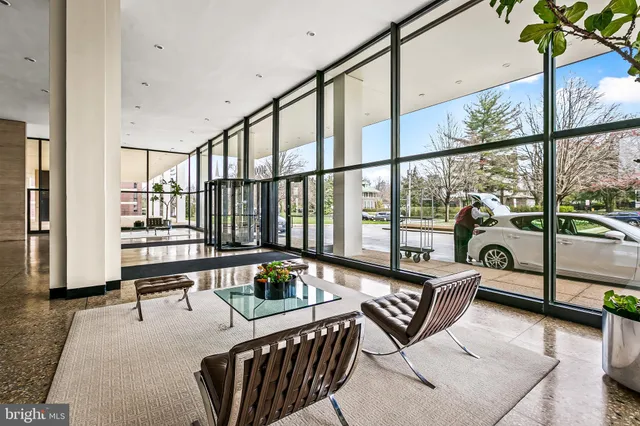 $325,000 | 4000 North Charles Street, Unit 702, Baltimore, MD 21218