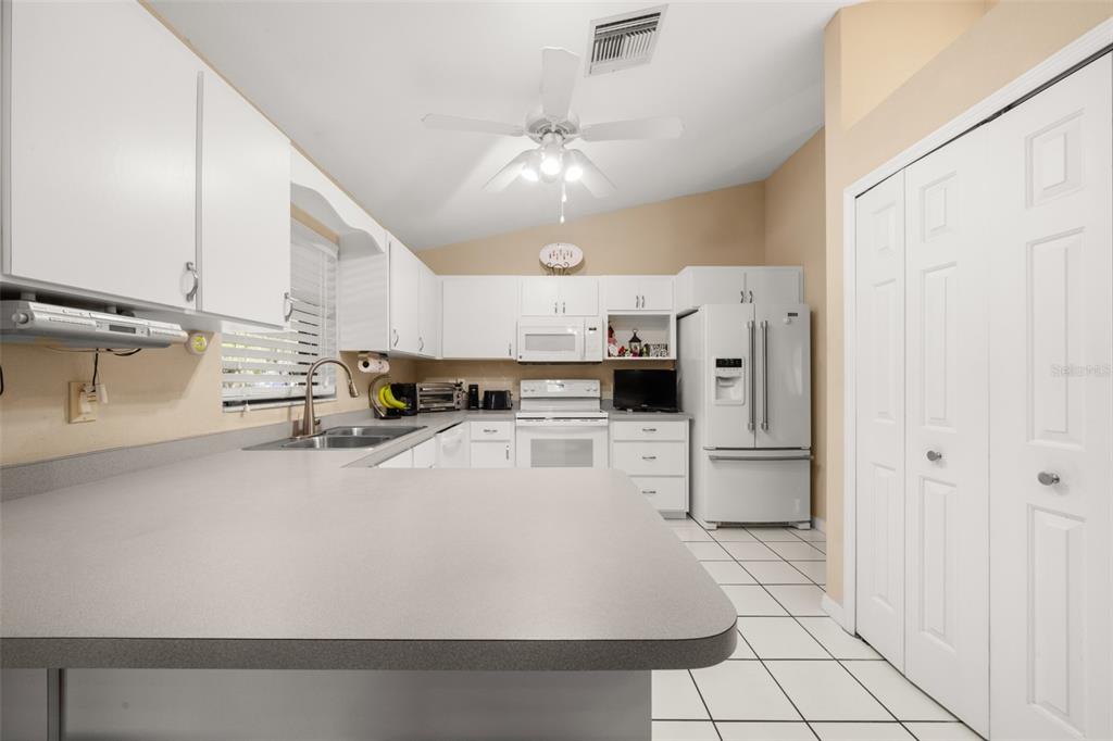 5740 Wolf Lake Road Sebring, FL 33875 - Photo 10 of 57