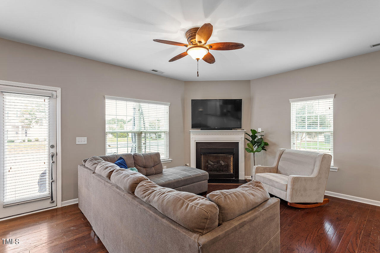 947 Ileagnes Road Raleigh, NC 27603 - Photo 8 of 35 947 Ileagnes Road