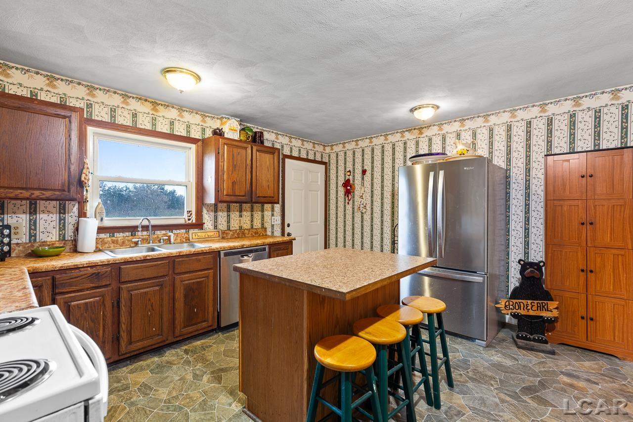 12840 Stephenson Road Brooklyn, MI 49230 - Photo 12 of 39 50138585-50bfce76-775c-43c0-9952-a7507e78dc5a.JPG