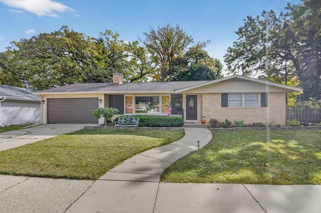 $339,000 | 4707 Wilson Road, Kenosha, WI 53142