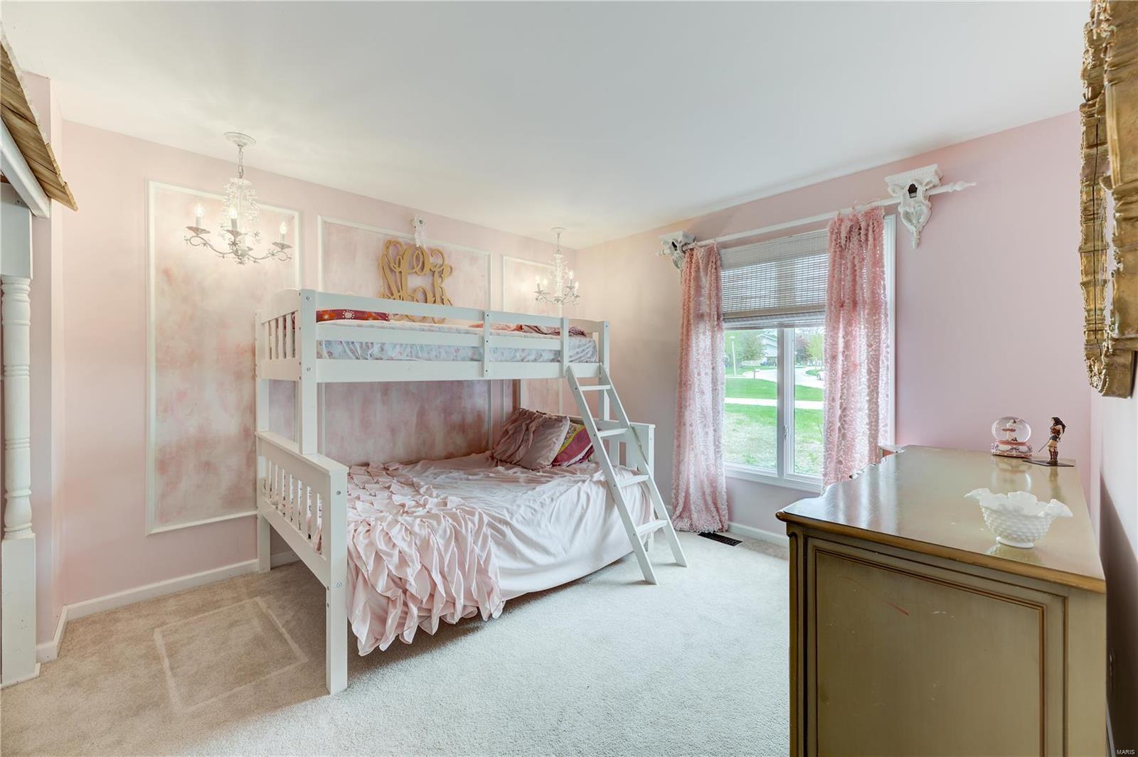 1858 Clover Ridge Court Chesterfield, MO 63017 - Photo 17 of 28 Gallery Image 17