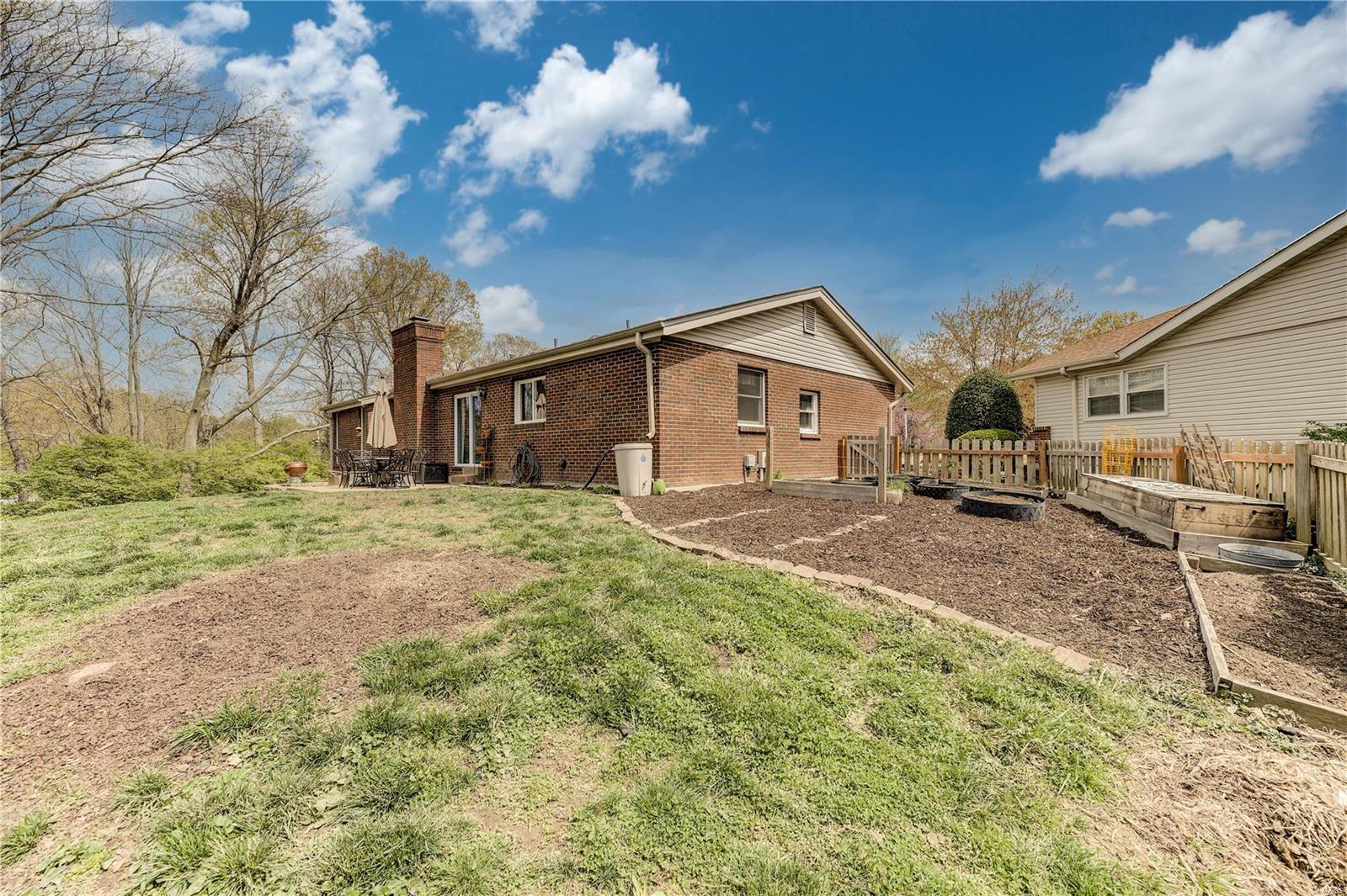 1858 Clover Ridge Court Chesterfield, MO 63017 - Photo 23 of 28 Gallery Image 23
