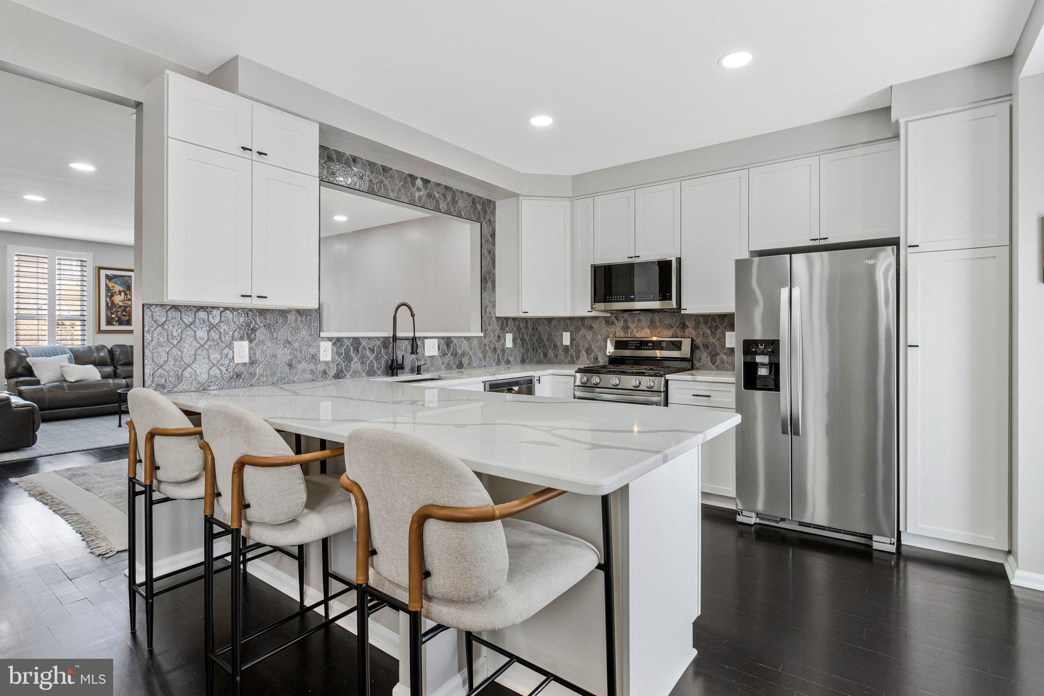 7406 Roudsby Court Alexandria, VA 22315 - Photo 12 of 52